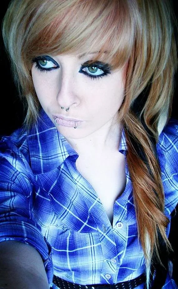 Long Wavy Cut