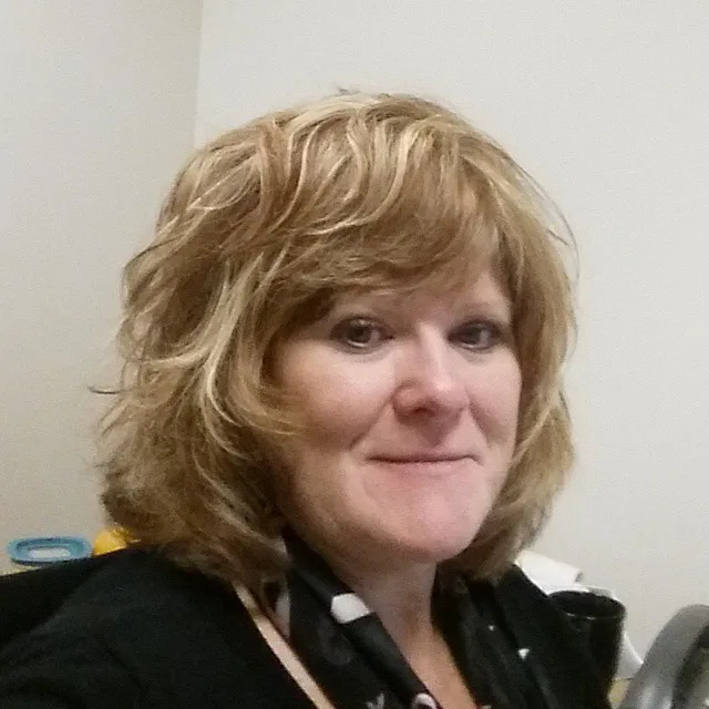 Curly Short Shag Hair Style