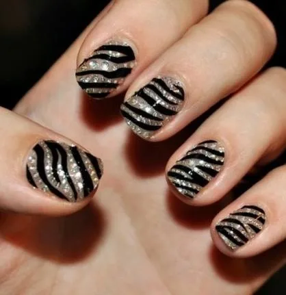 Appealing Black & Silver Nails