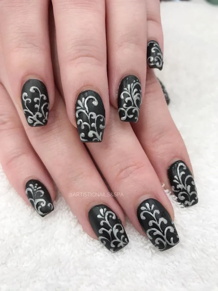 Awesome Black Artistic Nails