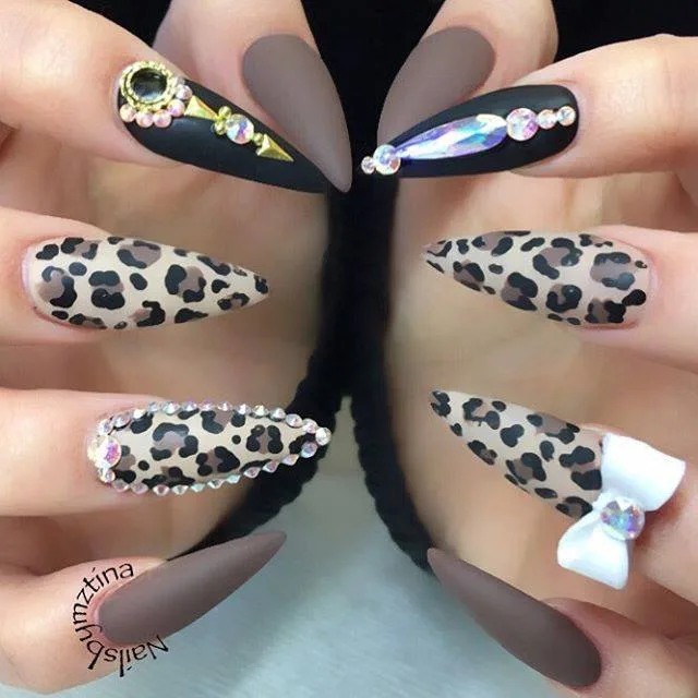 Leopard Print Artistic Nails