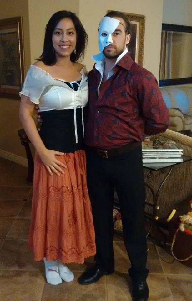 Mysterious Couple Costumes For Halloween