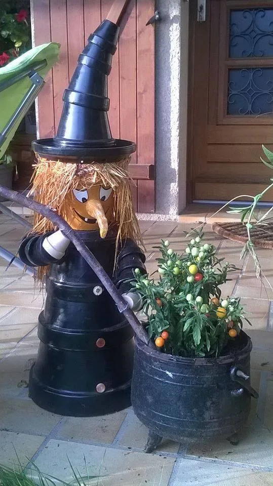 Smart DIY Terra Cotta Pot Witch