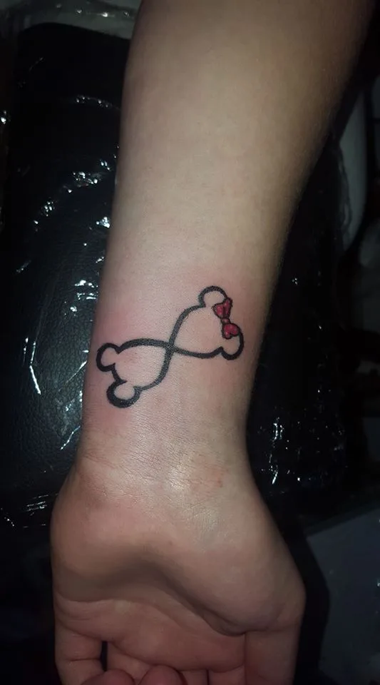 Amazing Wrist Tattoo