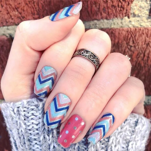 Chic Chevron Nails With Polka Dots