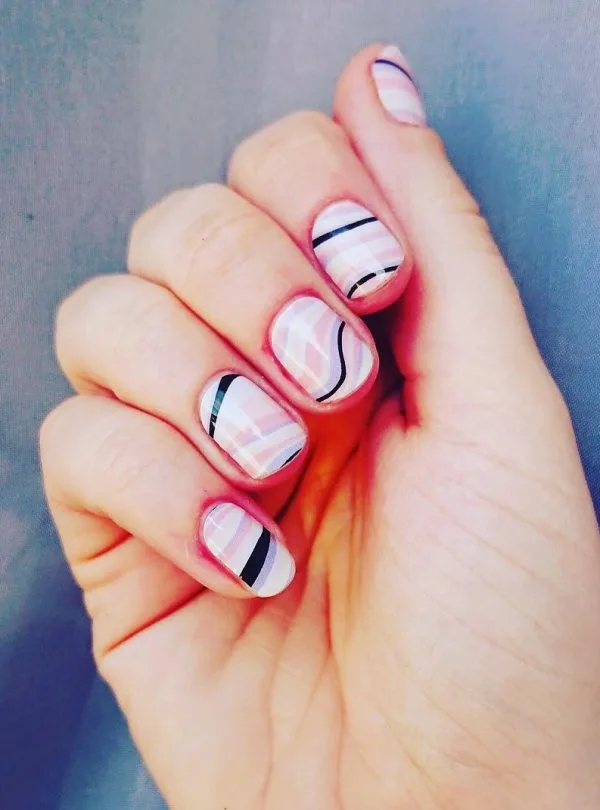 Natural Easy Nail Art with Black Stripes