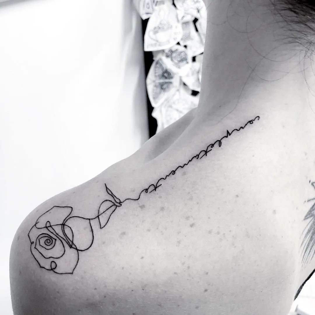 Shoulder Line Rose.