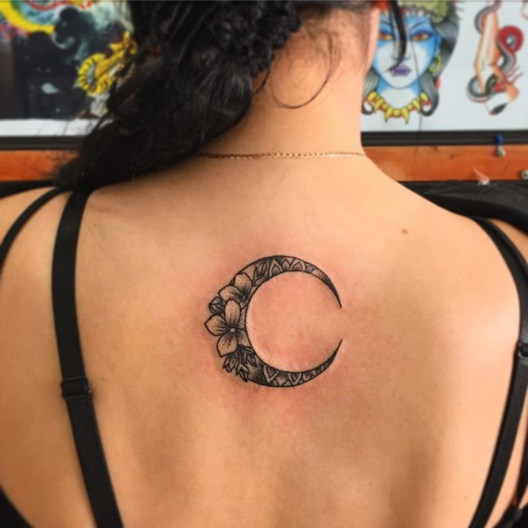 65 Moon Tattoo Design Ideas For Women To Enhance Your Beauty Blurmark 5675