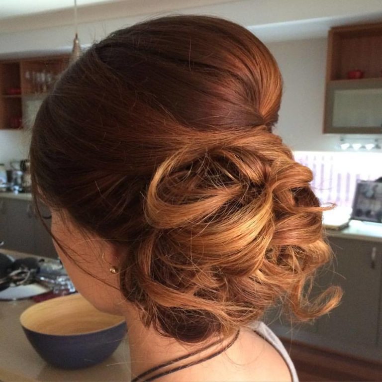 55 Classic Side Bun Ideas For Formal To Casual Occasion