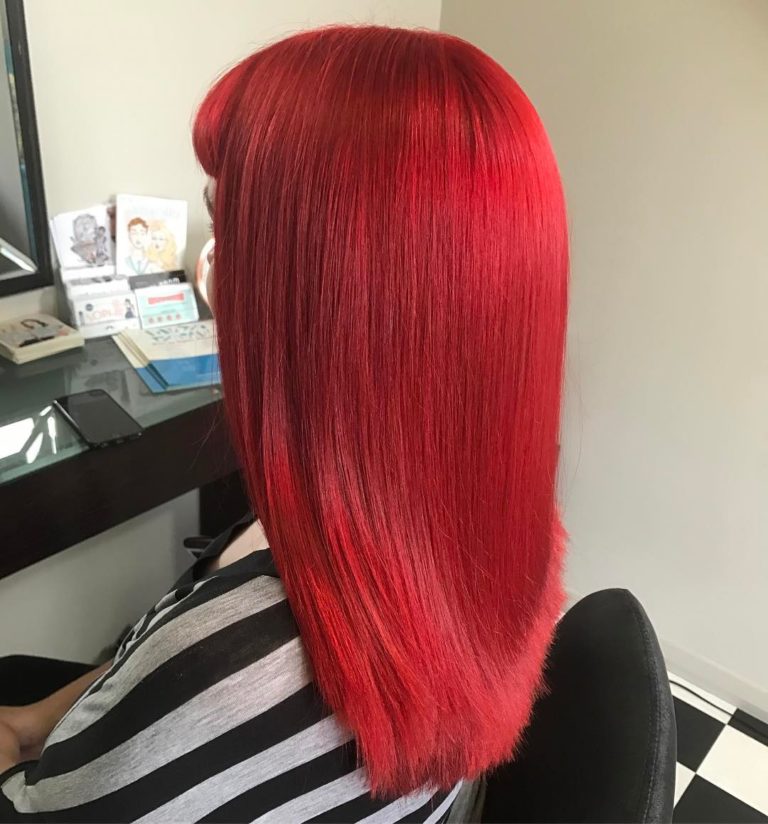 Stunning Bright Red Hairs Blurmark 