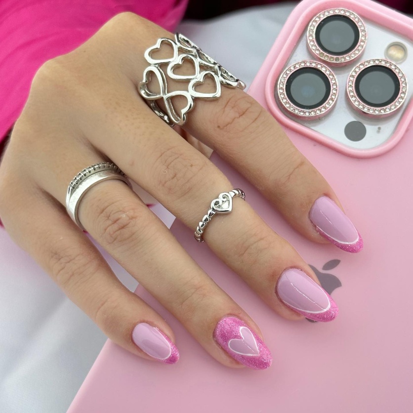 The French manicure with pink tips