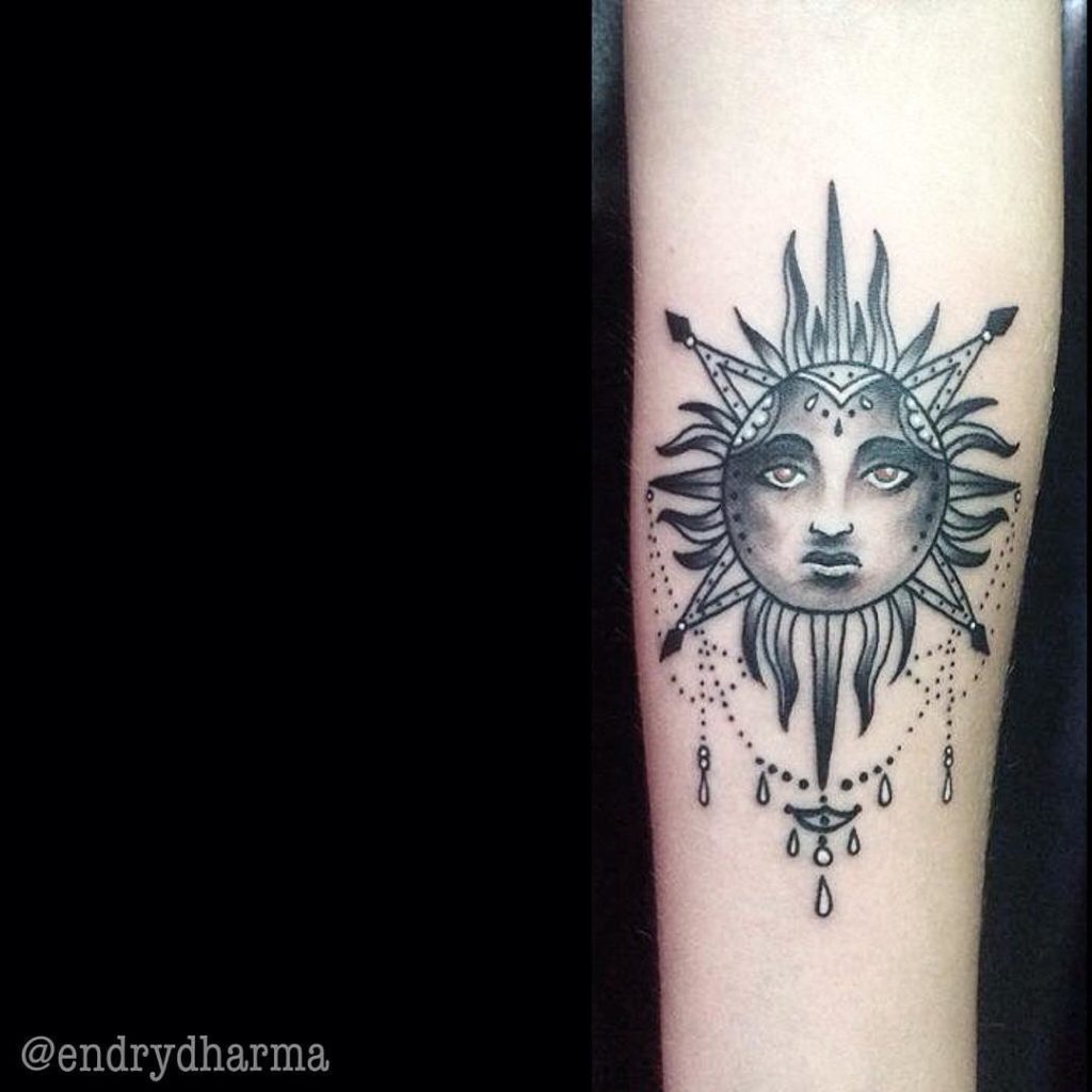 Tribal Sun Tattoo On Arm - Blurmark