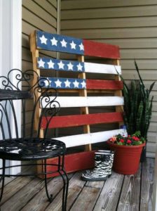 DIY Pallet Flag