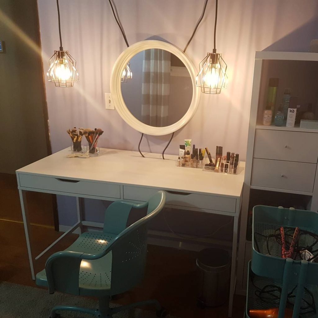 55 Great Makeup Vanity Decor Ideas to Adorn Your Home in Style