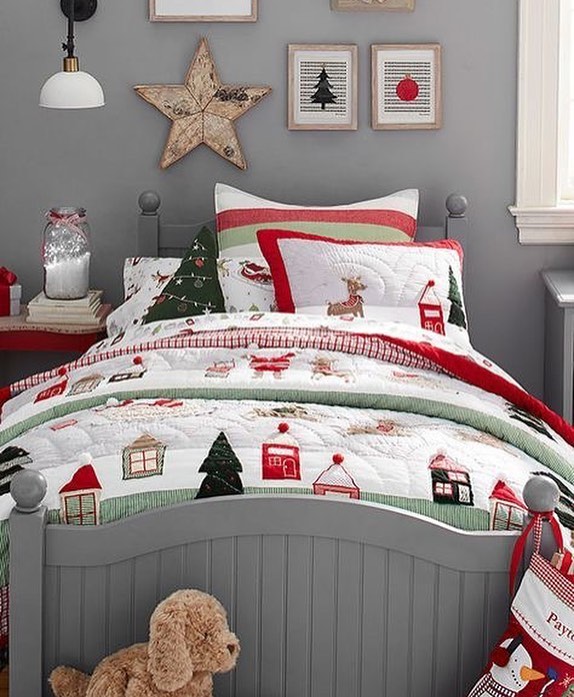 35+ Fascinating Ideas To Try For Kids' Room Decor For Christmas - Blurmark
