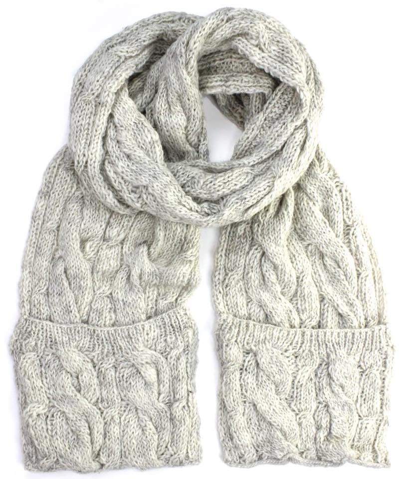 30 Delightful Woolen Scarves to Beat the Cold with Style - Blurmark