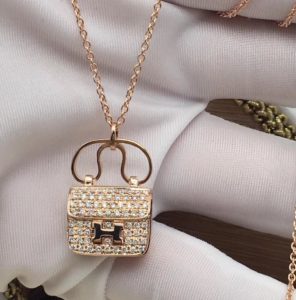 Rocking Rose Gold Purse Shape Diamond Pendant