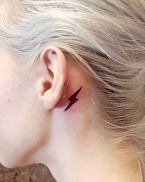 Bold Lightning Bolt Tattoo Behind the Ear