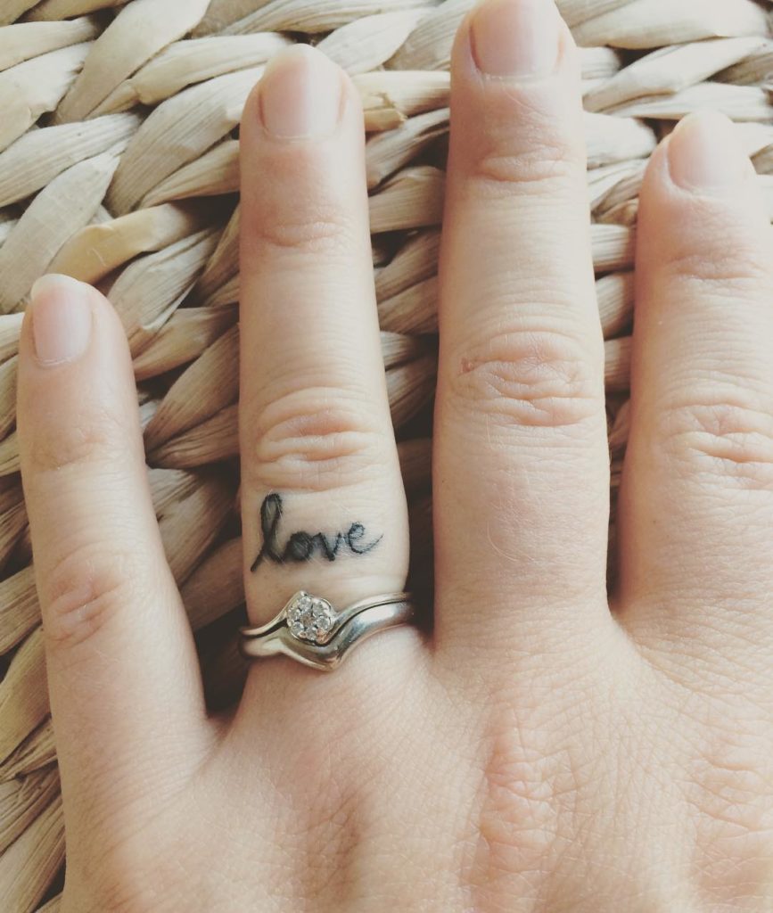 60 Unique Ring Finger Tattoo Ideas That Will Make You Swoon