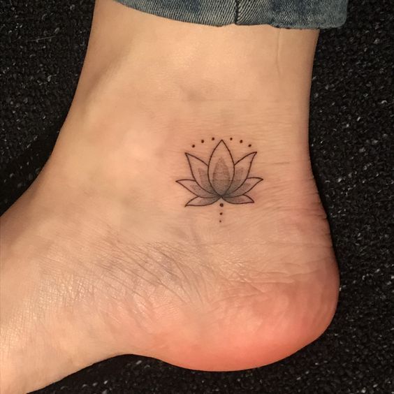 40+ Stunning Lotus Tattoo Ideas for Your Next Ink Session