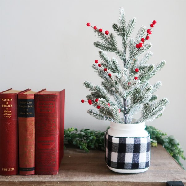 Charming mason jar tree stand.