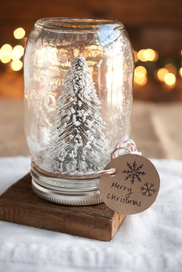 Diy anthropologie mason jar snow globes.