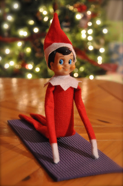 Elf yoga time.