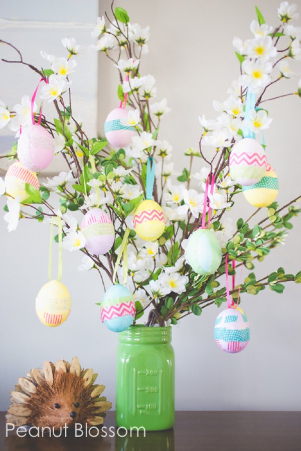 DIY Easter egg tree in mason jar.