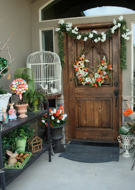 Dashing porch decor for Easter.