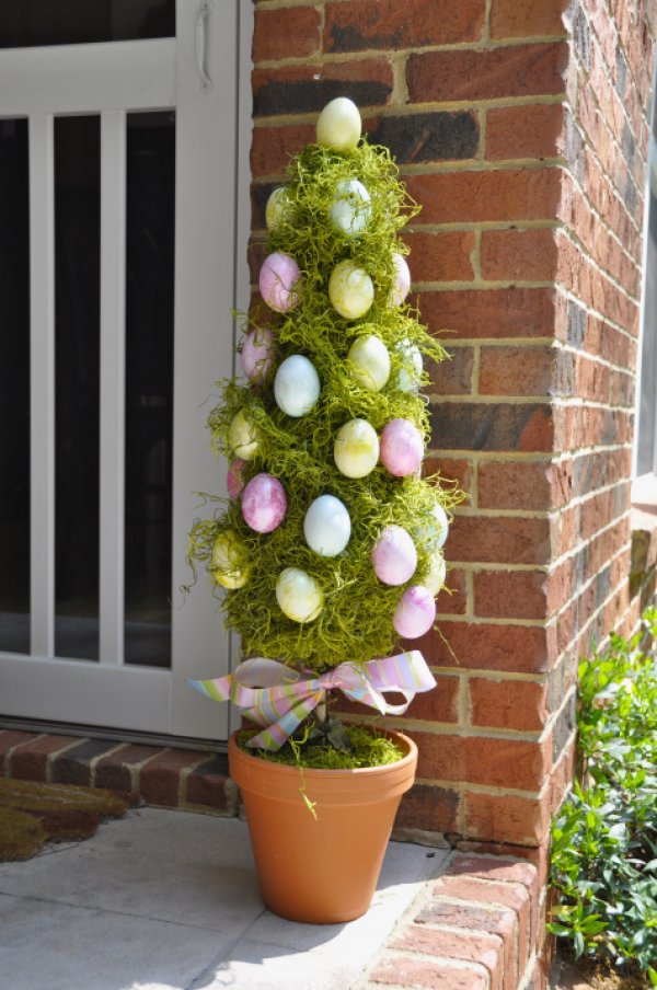 Easter Egg Topiary Tree.