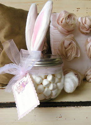 Easter bunny jar treats.