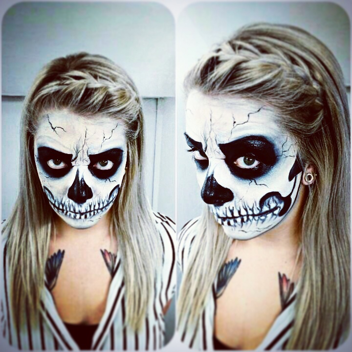 Black and White Exposed Skull Halloween Makeup that Looks Stunning