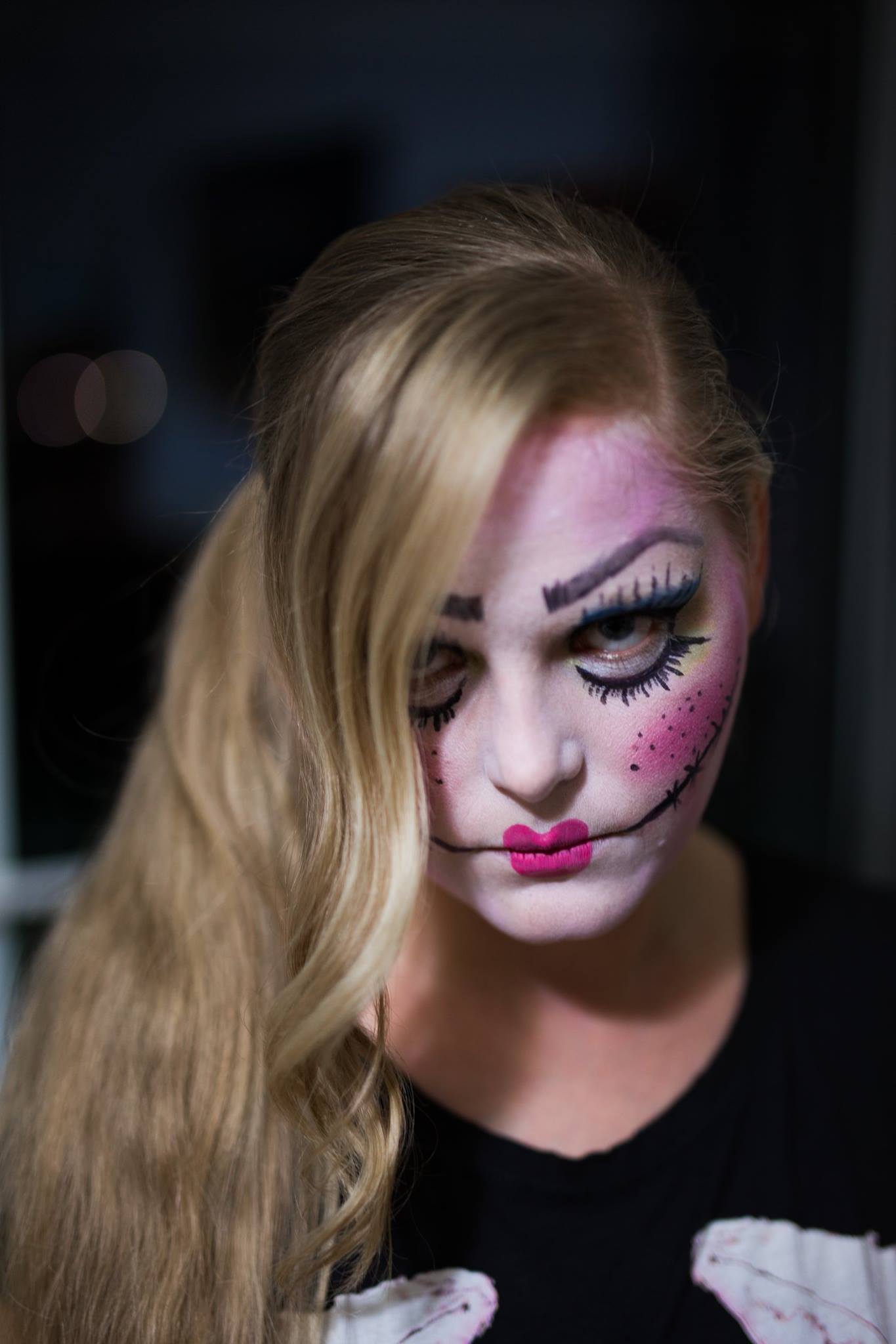 Distressing Makeup Idea for Halloween