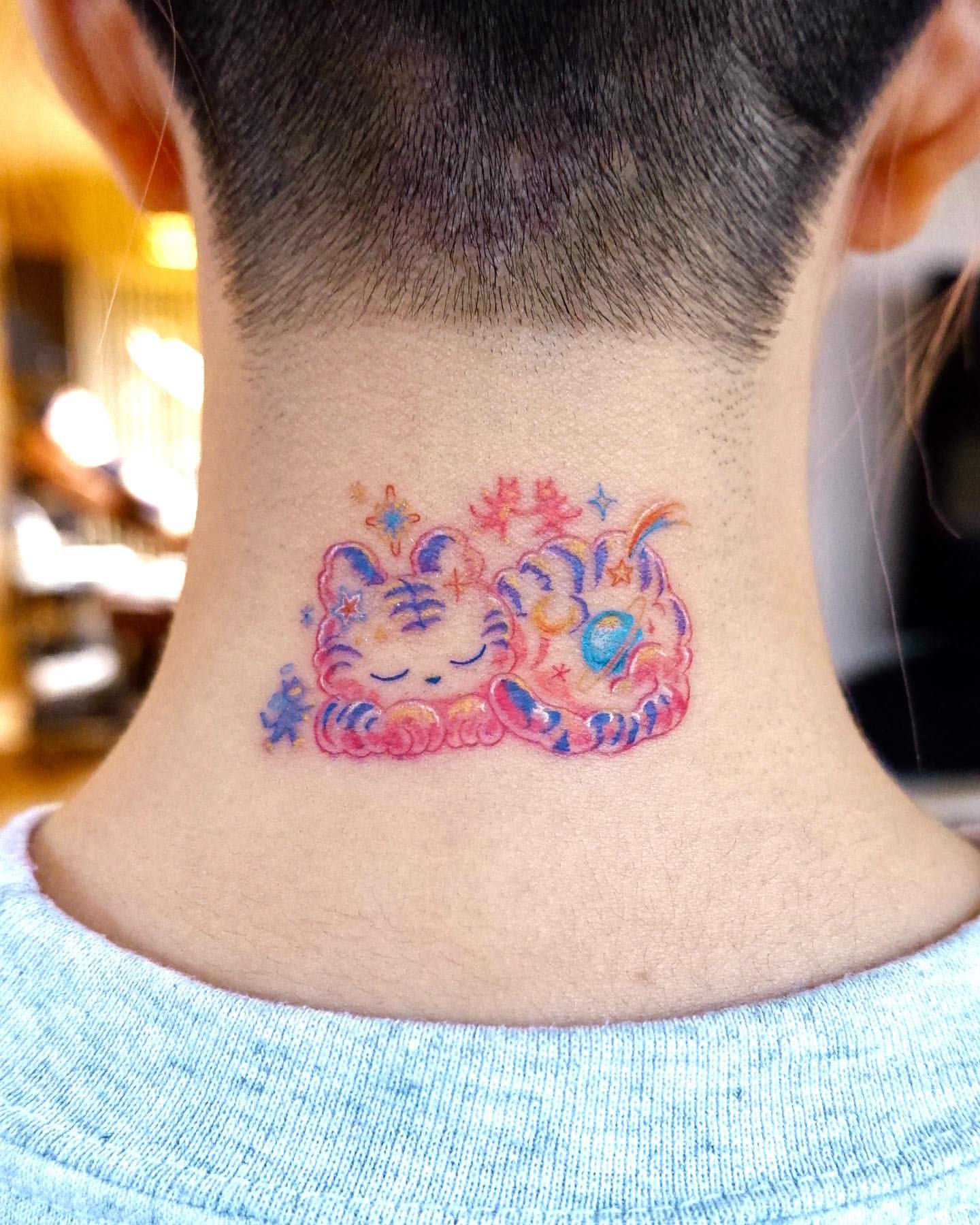 Men's Colorful Playful Kitten Neck Tattoo