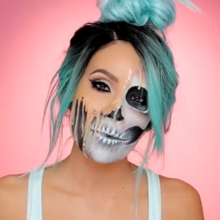 Surprisingly Elegant Exposed Skull and Bones Makeup Idea